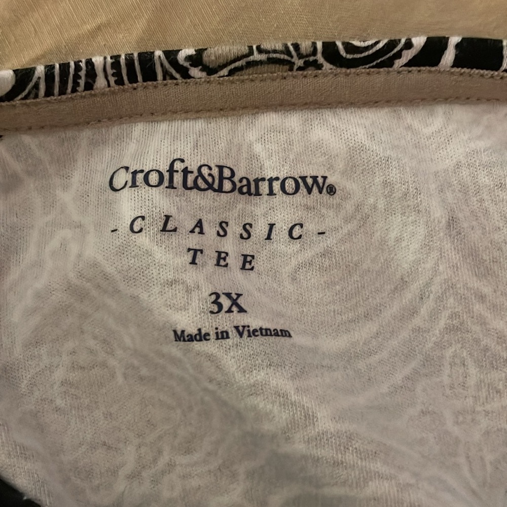 Croft&Barrow long sleeve printed T shirt. Excellent condition - Picture 4 of 4